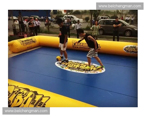 全新挑战 一对一足球对决激烈上演 技巧与体力的极限较量